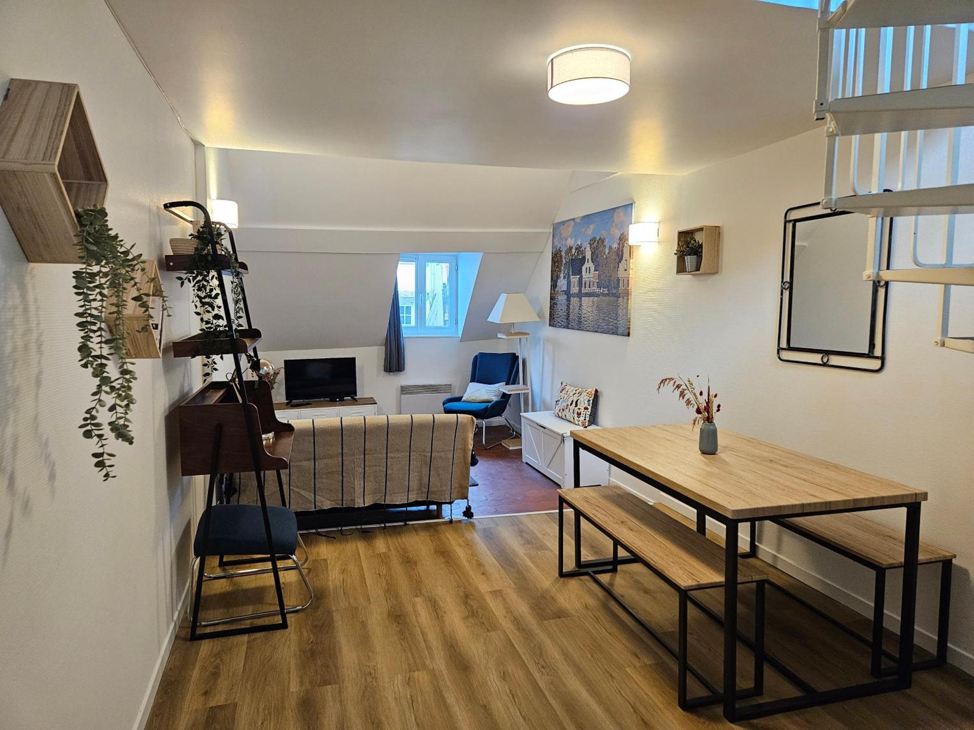 Charmant Duplex Au Coeur De Vernon Proche Gare Et Giverny Εξωτερικό φωτογραφία